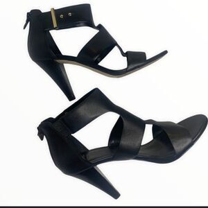 WOMEN"S BLACK OPEN TOE WITH BACK ZIPPER SANDAL